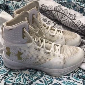 Size 10! Comfy and ankle support! Retail $125